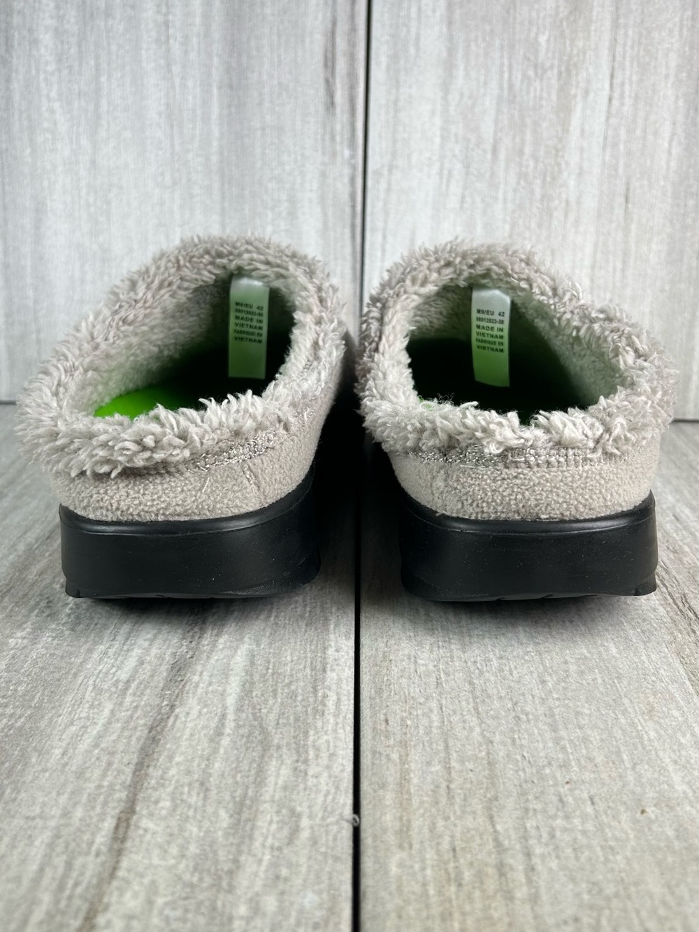 WORN 1X OOFOS OOcoozie Slip-On Clog in Light Gray with Black Sole Men's Size 9 - Picture 8 of 11